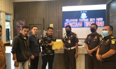 Geruduk Gedung Kejati Riau,  3 Aliansi Mahasiswa Minta Usut Tuntas PT. Duta Palma