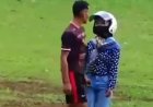 Tetap Nekat Bermain,  Sang Istri Jemput Paksa Pemain Tarkam