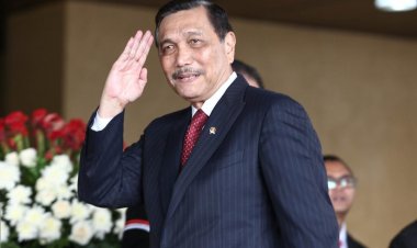 Presiden Joko Widodo Kembali Memberikan Penugasan Khusus Kepada Menteri Kemaritiman dan Investasi