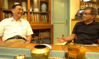 Diskusi Bersama Rocky Gerung,  Luhut Binsar Panjaitan Akui Dirinya serta Etnis Minoritas sangat sulit Jadi Presiden Indonesia