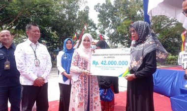 Selain Laksanakan Khitanan Massal, Pemko Pekanbaru Juga Salurkan Santunan Kematian Kepada Ahli Waris