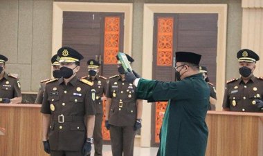 Perombakan Ditubuh Kejaksaan Tinggi Riau, Dr. Supardi Pimpinan Langsung Acara  Pengambilan Sumpah Jabatan