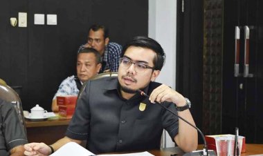 Hanya Mengandalkan APBD Kota Pekanbaru untuk Pelaksanaan Perbaikan Jalan, Ginda Burnama Desak Pemko Cari Tambahan Di Provinsi Hingga Pusat