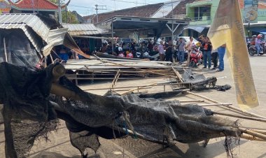 Angin Puting Beliung Timpa Pasar Darurat Patiunus