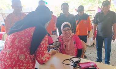 HUT Ke-49 PPNI Batang, Ratusan Orang Antusias Ikut Skrining Kesehatan