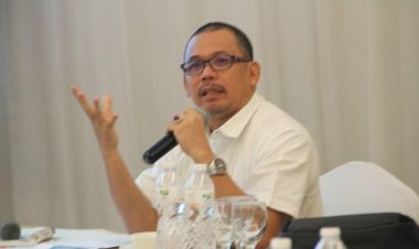 Pengamat Publik Minta Masyarakat Laporkan DPRD Riau Terindikasi Berbohong Dalam Pembentukan Pansus PHR