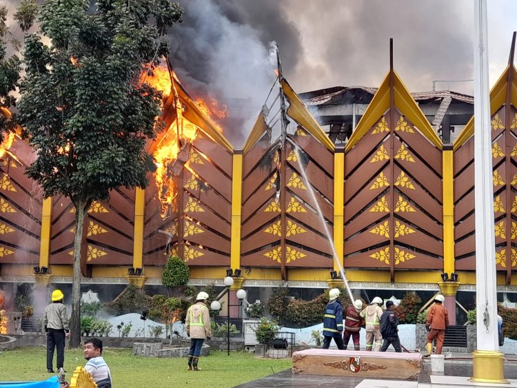 Gedung MPP Pemko Pekanbaru Kebakaran, Peringatan HUT Damkar Ke-104 Di Batalkan