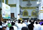 Pj Wali Kota Sapa Masyarakat Dalam Safari Ramadan Perdana ke Masjid Raya Senapelan