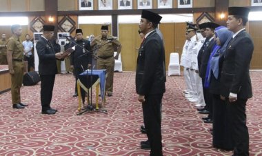 Sekdako Pekanbaru Lantik 19 Pejabat di Lingkungan Pemko