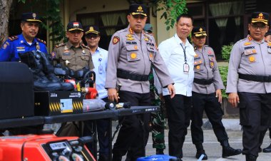 Sekdako dan Kapolresta Pekanbaru Pantau Peralatan Pemadaman Karhutla
