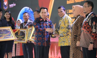 Dua Penghargaan Diborong Oleh Pemko Pekanbaru di APBD Award 2023