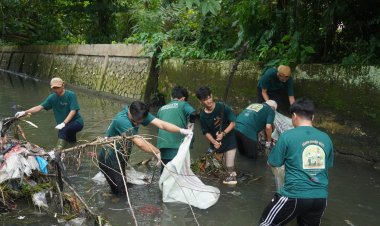 Peduli Lingkungan, Prameswara 2023 Riau Inisiasi Aksi Gerakan Bersih - Bersih Sungai