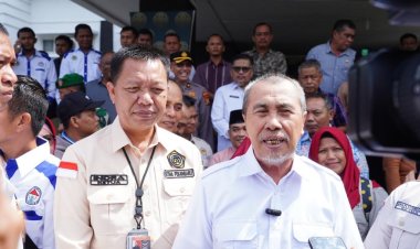Sekdako Pekanbaru Dampingi Gubernur Lepas Kontingen Riau Ikuti Penas Petani Nelayan XVII 2023