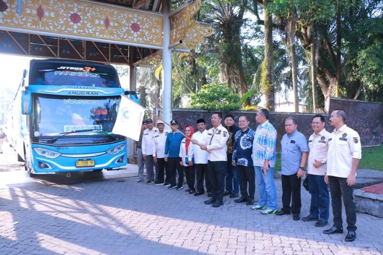 Sekdako Lepas Kontingen Pekanbaru Ikuti Penas KTNA di Padang