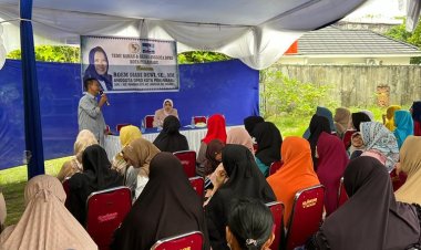 Masyarakat Sampaikan Aspirasinya Untuk Segera Tebang Pohon Besar di Reses Roem Diani Dewi