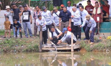 Sekda Kota Pekanbaru Resmikan Kolam Pancing Unit Usaha Dari Masjid Paripurna Nurul Ibadah
