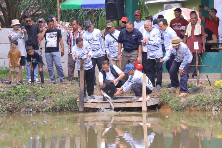 Sekda Kota Pekanbaru Resmikan Kolam Pancing Unit Usaha Dari Masjid Paripurna Nurul Ibadah