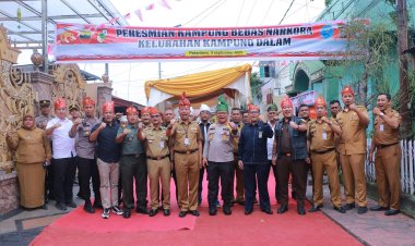 Sekda Kota Pekanbaru Resmikan Kampung Bebas Narkoba di Kelurahan Kampung Dalam