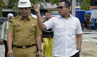 Komisi II DPRD Hearing dan Sidak Pasar Cik Puan, PLN Siap Pasang Listrik Kios