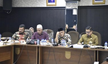 Komisi I DPRD Kota Pekanbaru Rapat Kerja Dengan Sekretariat DPRD