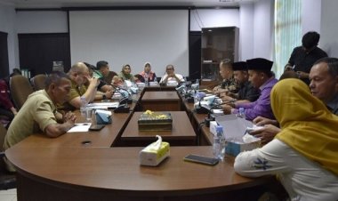 Komisi IV DPRD Kota Pekanbaru Memanggil Dinas Lingkungan Hidup dan Kebersihan