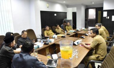 Komisi IV DPRD Hearing Dengan Sejumlah OPD Soal Penataan Tiang Kabel Listrik
