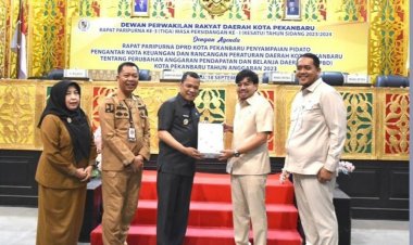 DPRD Pekanbaru Gelar Rapat Paripurna Penyampaian Pidato Pengantar Nota Keuangan Ranperda APBD-P 2023