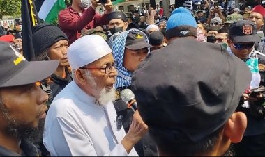 Ikut Aksi Bela Palestina Di Solo, Ustadz Abu Bakar Ba'asyir Minta Indonesia Tegas Kepada Israel