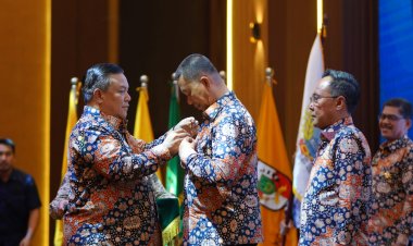 Sekda Kota Pekanbaru Jabat Ketua Forsesdasi Komwil se-Riau