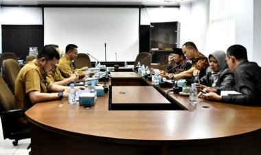 Komisi IV DPRD Hearing Dengan Balitbang Kota Pekanbaru Bahas R-APBD Tahun 2024,