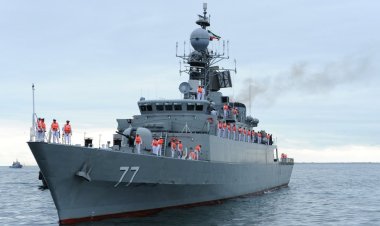 Bersitegang Dengan Amerika Serikat, Iran Kirim Kapal Perang Kelaut Merah