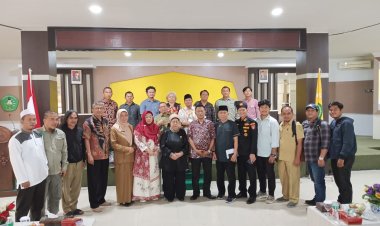Universitas Lancang Kuning dan aktivis di Riau adakan Nonton Bareng Film "Tanah Moyangku" dan Diskusi Awal Tahun tentang Konflik Agraria di Riau