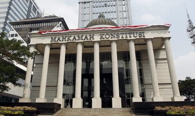 Tak Ingin Masa Jabatan Terpangkas Akibat Pilkada Serentak, 11 Kepala Daerah Gugat UU Pilkada Ke Mahkamah Konstitusi
