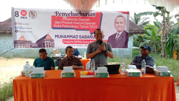 Ketua DPRD Pekanbaru M Sabarudi Laksanakan Penyebarluasan Perda di Jalan Sialang Bungkuk