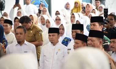 Ketua DPRD Pekanbaru Hadiri Pelantikan PD BKMT Kota Pekanbaru Periode 2023-2028