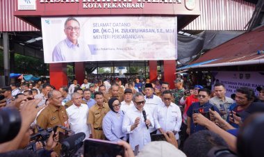 Kunjungan Ke Kota Pekanbaru, Menteri Perdagangan Resmikan Revitalisasi Pasar Palapa