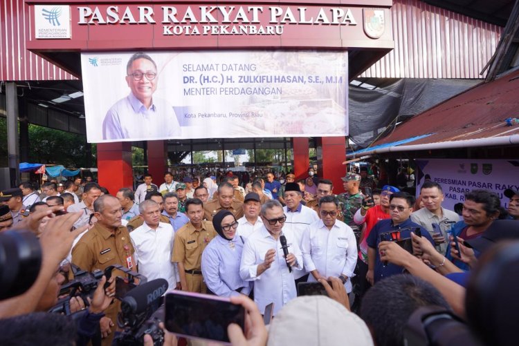 Kunjungan Ke Kota Pekanbaru, Menteri Perdagangan Resmikan Revitalisasi Pasar Palapa