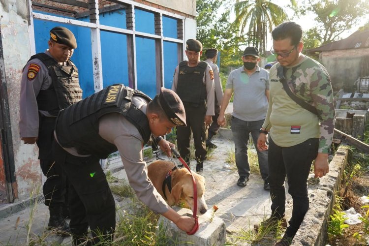 Obrak - Obrik Kampung Narkoba, Polda Riau Amankan Narkoba Palsu Dan 7 Pelaku