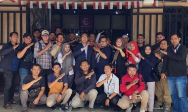 Mempererat Tali Silaturahim, Manajemen Bandara SSK II Pekanbaru Gelar Coffe Morning Bersama Wartawan