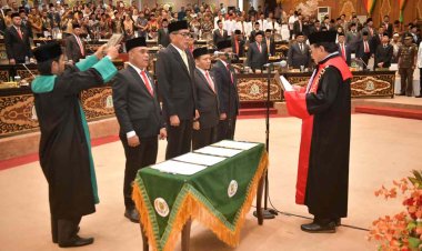 Berkewajiban Dalam Mengawal Kepentingan Masyarakat, 4 Pimpinan Defenitif DPRD Riau Periode 2024-2029 Resmi Dilantik