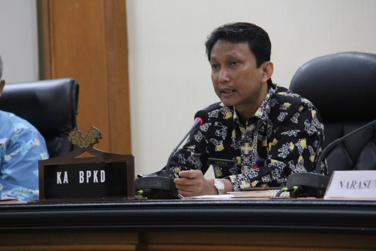 Evaluasi APBD-P Tahun 2024, Pemprov Riau Telah Selesaikan 6 Daerah Dari 9 Daerah Kabupaten/Kota Yang Mengajukan