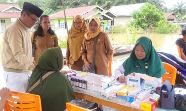 Turunkan Tim Ke Lokasi Banjir, Dinkes Riau Antisipasi Berbagai Penyakit Akibat Banjir