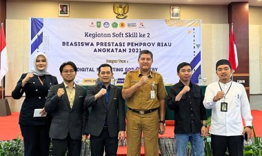 Kolaborasi Bersama Unilak, Pemprov Riau Gelar Pelatihan Digital Marketing Bagi Mahasiswa Penerima Beasiswa