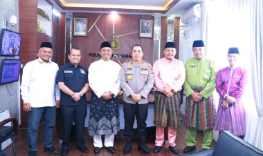 Jalin Silaturahim Dengan Kapolresta Pekanbaru, Markarius Anwar Siap Untuk Bersinergi Menjaga Ketertiban Masyarakat