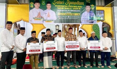 Ikuti Safari Ramadhan Gubernur Riau Ke Kampar, BRK Syariah Salurkan Bantuan Program CSR