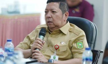 Keluarkan Surat Perintah Tugas, Gubernur Riau Tunjuk Zulkifli Syukur Sebagai Plt Kepala BKD