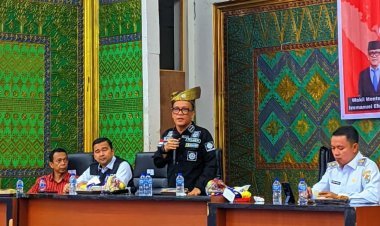 Dihadiri Wakil Menteri Ketenagakerjaan RI, Bupati Pelalawan Gelar Rapat Konsolidasi Akbar Buruh Riau