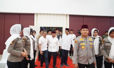 Polda Riau Gelar Kajian Subuh Ilmiah, UAS dan Rocky Gerung Bahas Relasi Manusia dan Alam