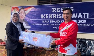 Jemput Aspirasi Warga Pangean, Komisi I DPRD Kabupaten Kuantan Singingi  Serahkan Bantuan Kain Kafan