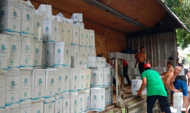 Dijadwalkan Pulang Baru Mulai 16 Juni, Air Zam-zam Jemaah Haji Sudah Tiba Di Kemenag Kampar